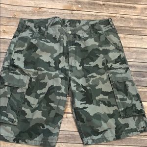 Levi’s cargo shorts-gray.